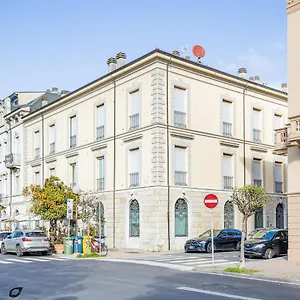 Elena House Appartamento Viareggio